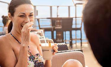 Norwegian Cruise Line Norwegian Bluss Spice h20 1.jpg